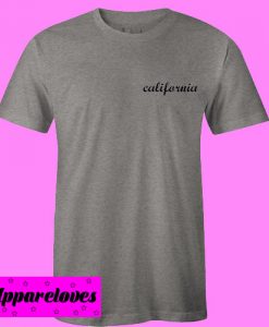 california pocket font T Shirt