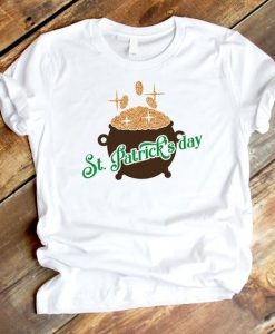 Items similar to St patricks day Tshirt ZNF08