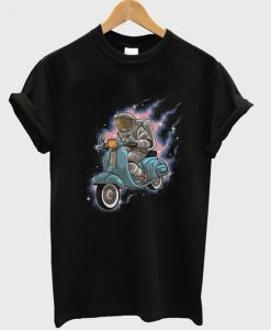 astronaut rides a scooter t-shirt ZNF08