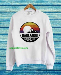 Badlands National Park Retro Mountain Sweatshirt thd