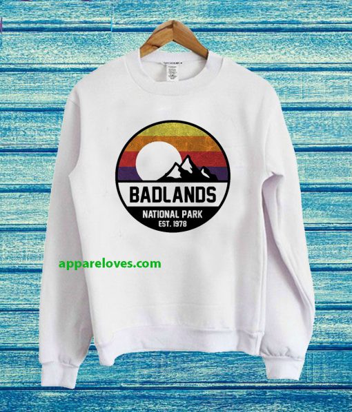 Badlands National Park Retro Mountain Sweatshirt thd