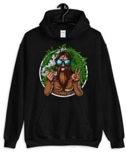 Bigfoot Smoking Hoodie ZNF08