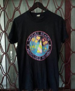 Vintage 1988 WAKIKI BEACH HONOLULU Hawaii T-Shirt