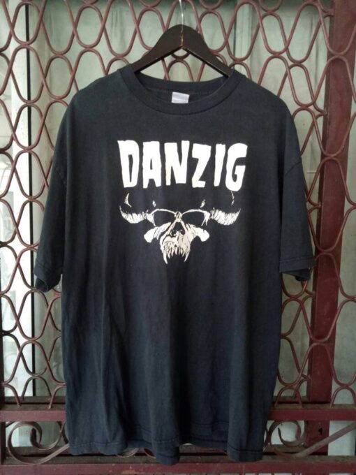 DANZING BAND T-Shirt