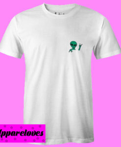 alien pocket T Shirt